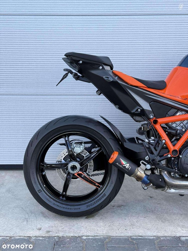KTM Super Duke - 10