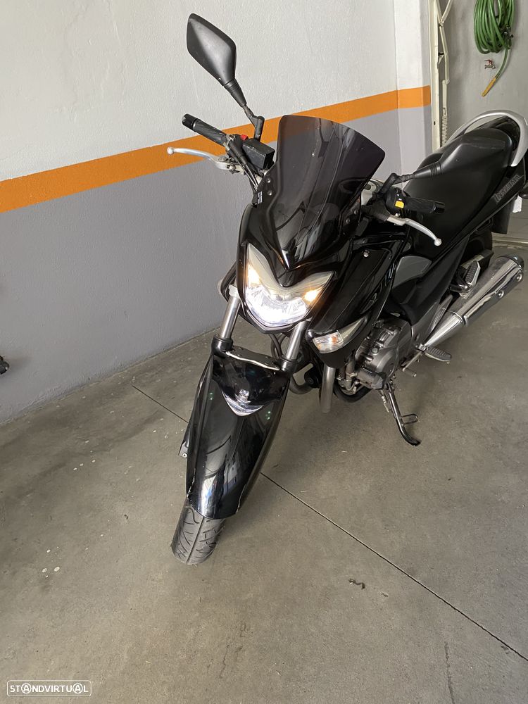 Suzuki Inazuma 250 - 2