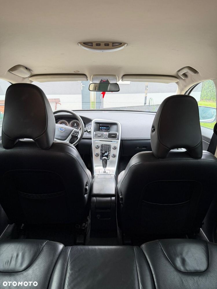 Volvo XC 60 - 8