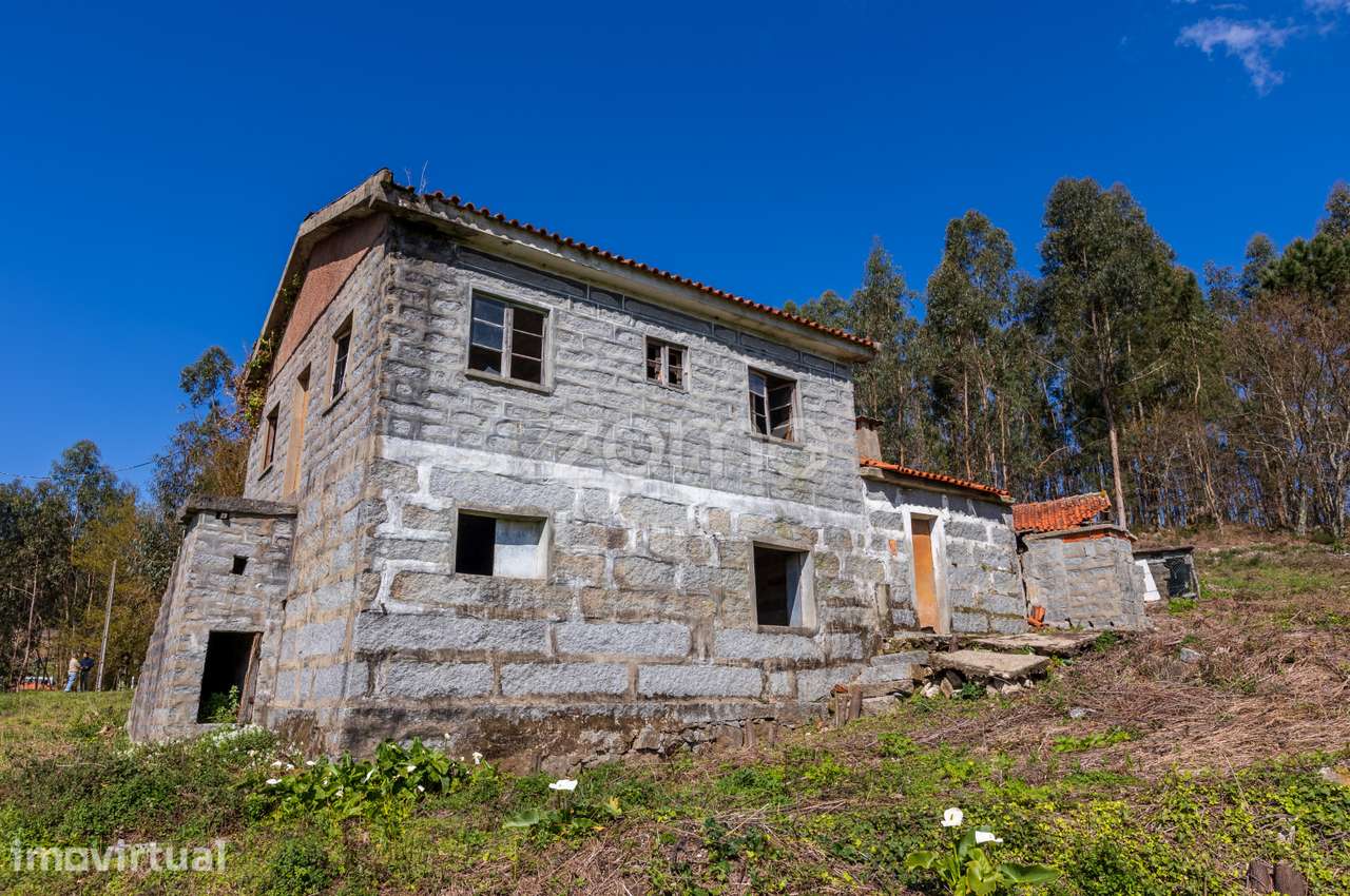Quinta para Restauro em Oleiros, Guimarães - Grande imagem: 3/12