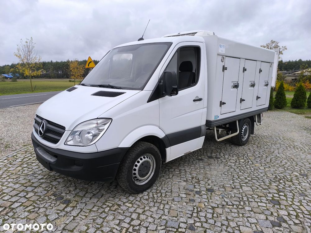 Mercedes-Benz Sprinter - 1