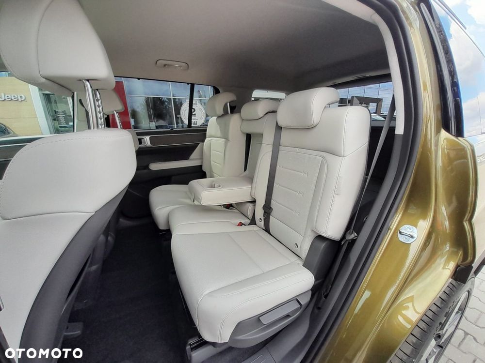 Hyundai Santa Fe 1.6 T-GDI HEV Executive 4WD - 37