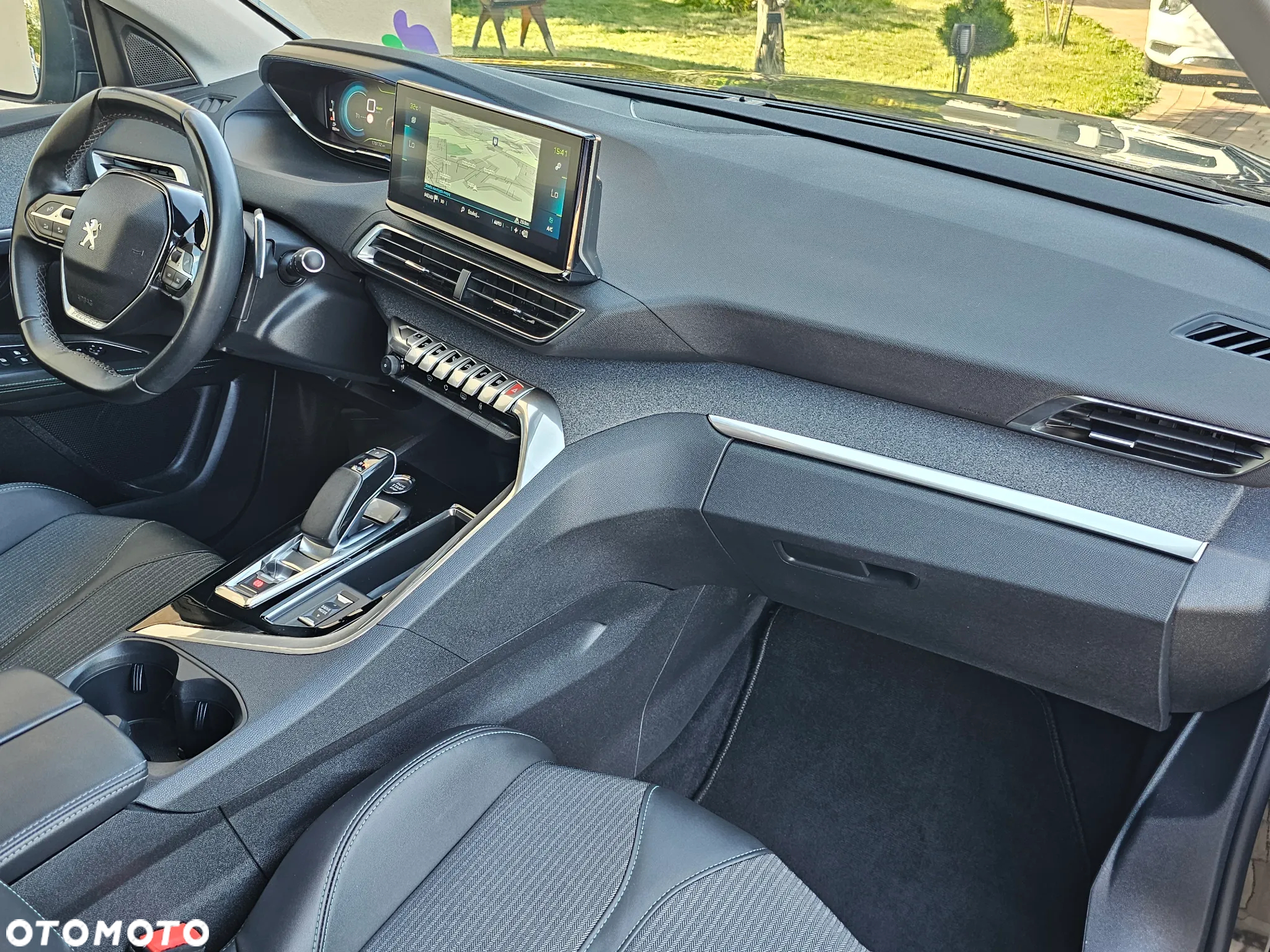 Peugeot 3008 Hybrid 225 e-EAT8 Allure Pack - 33
