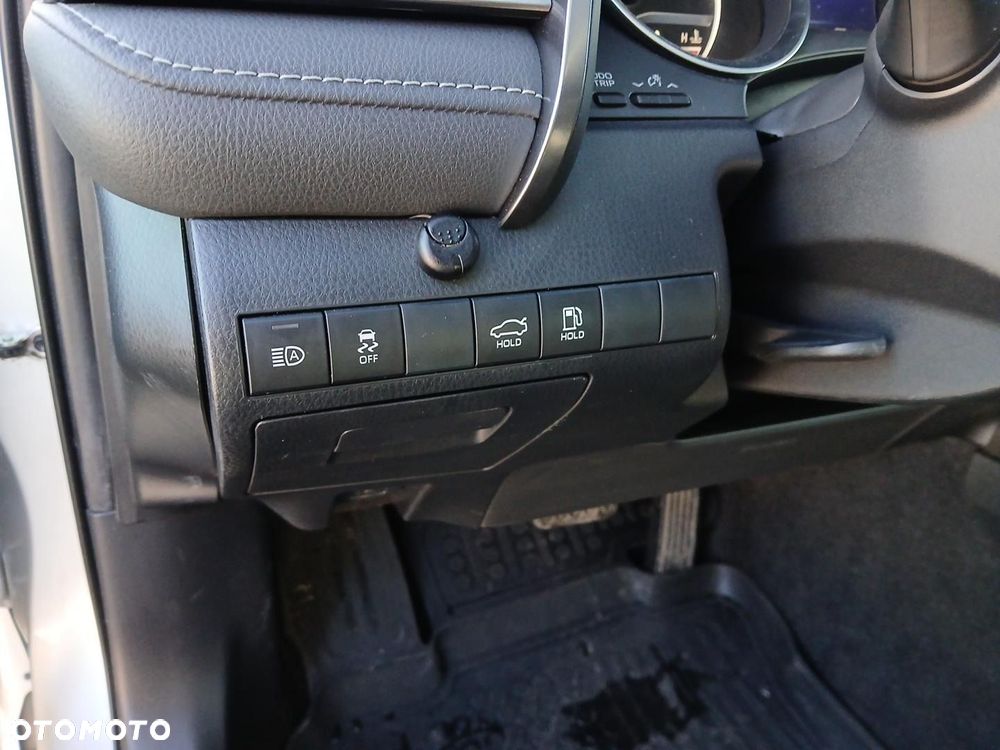 Toyota Camry 2.5 Hybrid Prestige CVT - 38