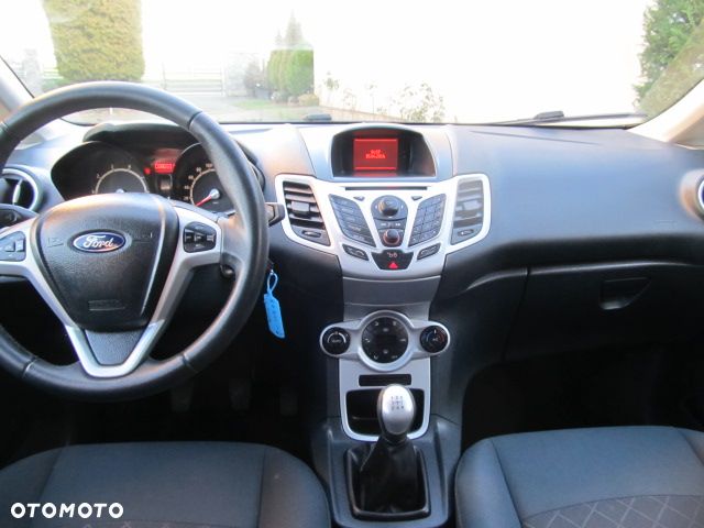 Ford Fiesta 1.25 Celebration - 14