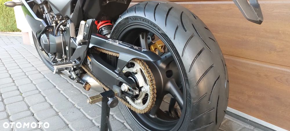 Honda CBR - 27