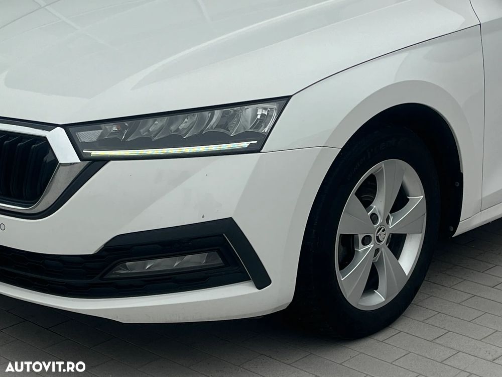 Skoda Octavia 2.0 TDI DSG Ambition - 6