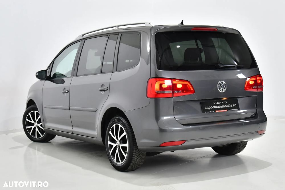 Volkswagen Touran 1.6 TDI DSG Highline - 5