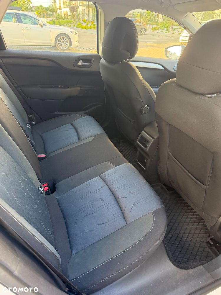 Citroën C4 1.6 HDi Attraction - 11