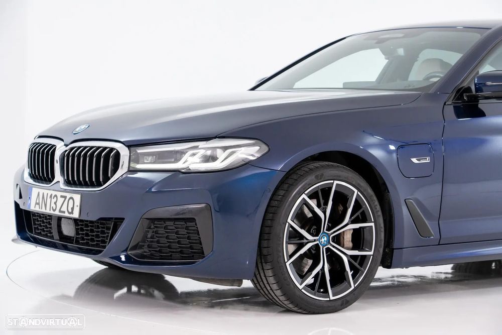 BMW 545 e xDrive Line Luxury - 16