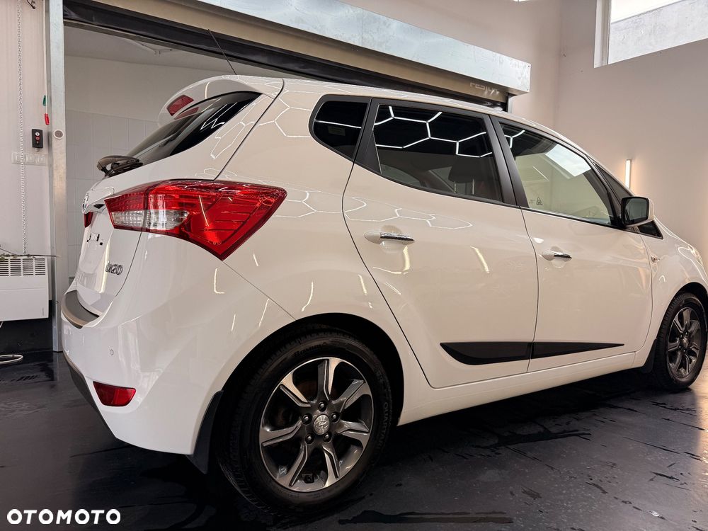 Hyundai ix20 1.6 BlueDrive Classic + - 10