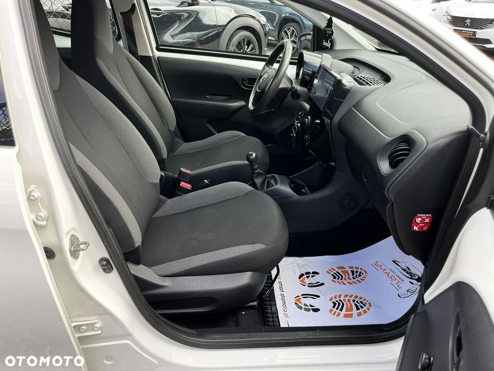 Toyota Aygo x-play club - 21