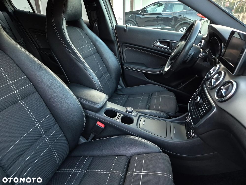 Mercedes-Benz GLA 180 (CDI) d 7G-DCT AMG Line - 37
