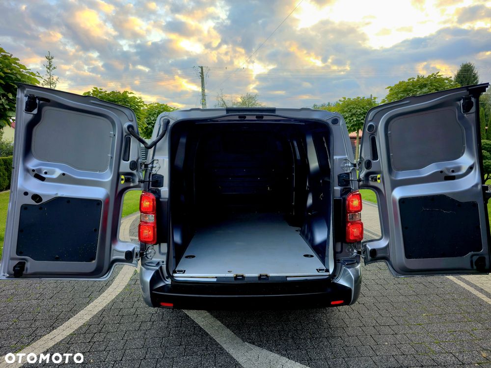Opel Vivaro 2.0 CDTI Long 3,1t Enjoy (bryg.) - 22