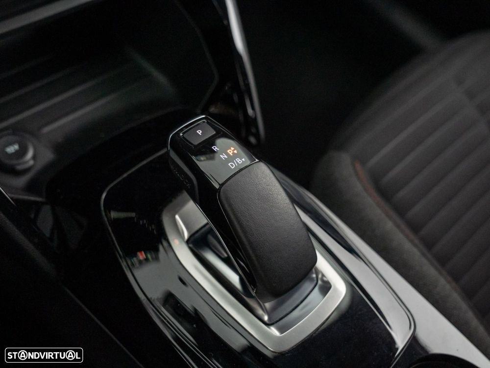 Peugeot e-208 50 kWh Active Pack — fotografia 25