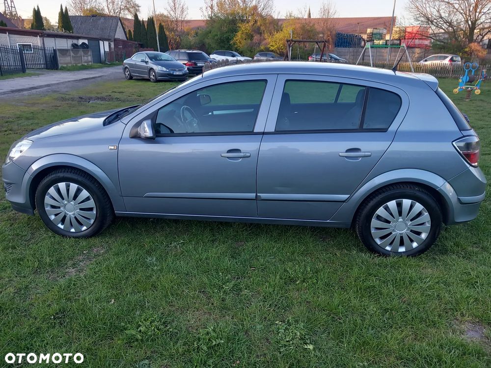 Opel Astra 1.6 Edition Sport - 11