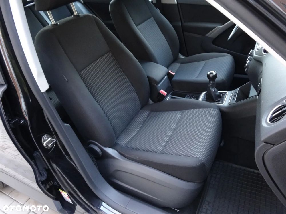 Volkswagen Tiguan - 27