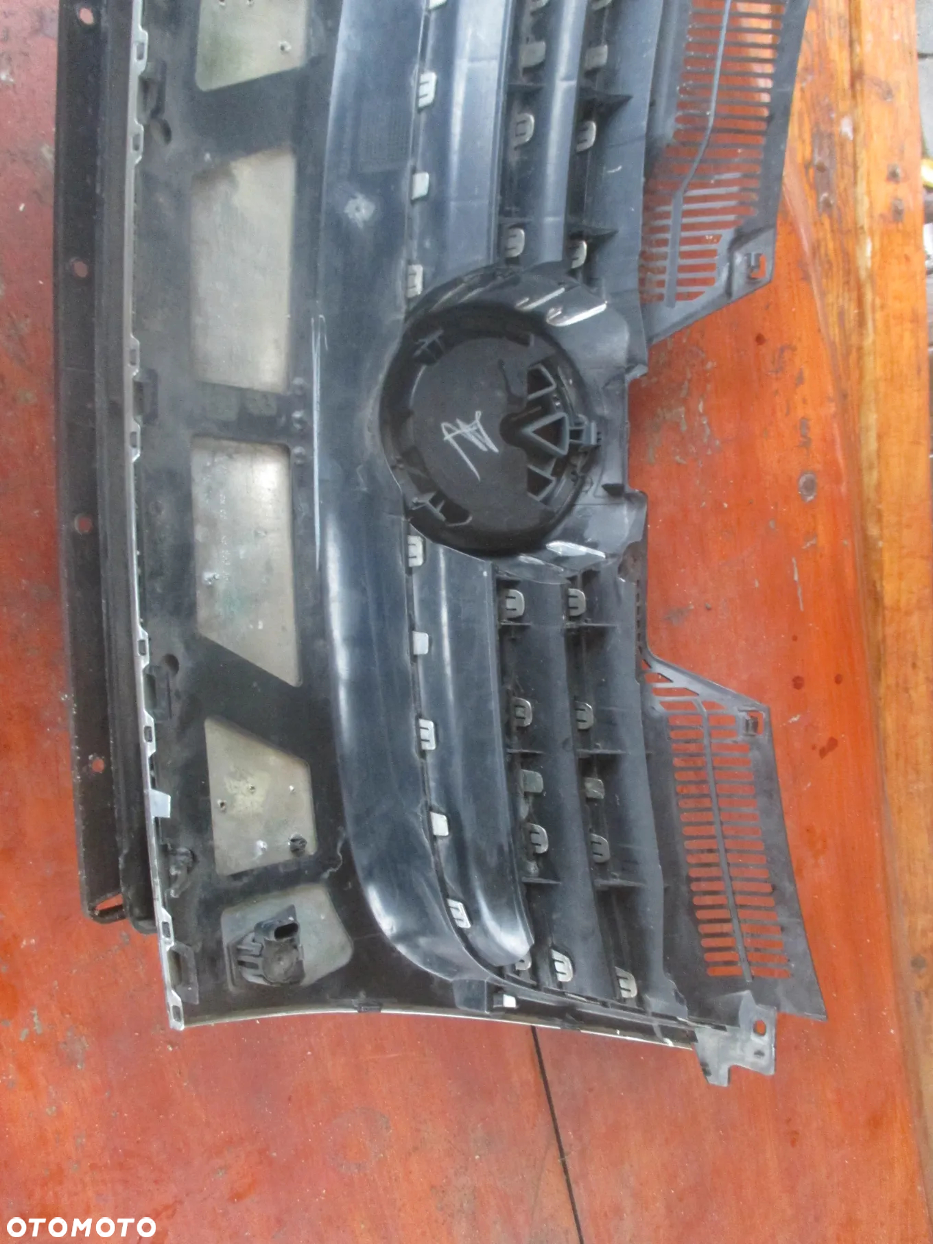 Atrapa Grill Jetta Golf V - 2