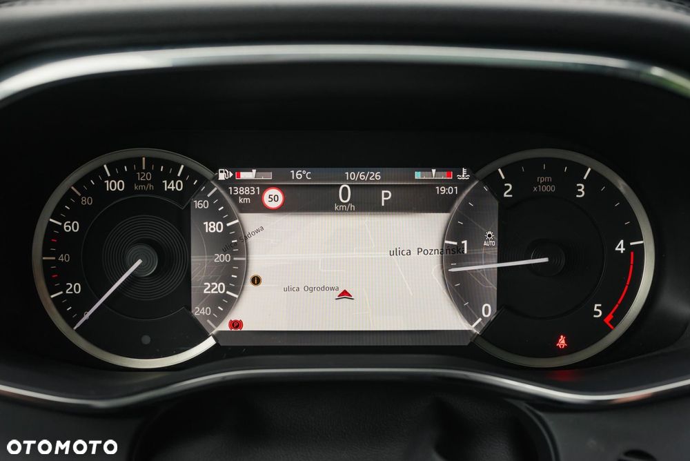 Jaguar F-Pace 2.0 D200 mHEV AWD SE - 32