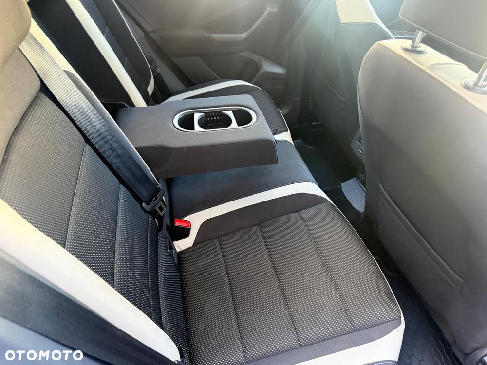 Volkswagen T-Roc 2.0 TSI 4Motion Advance DSG - 9
