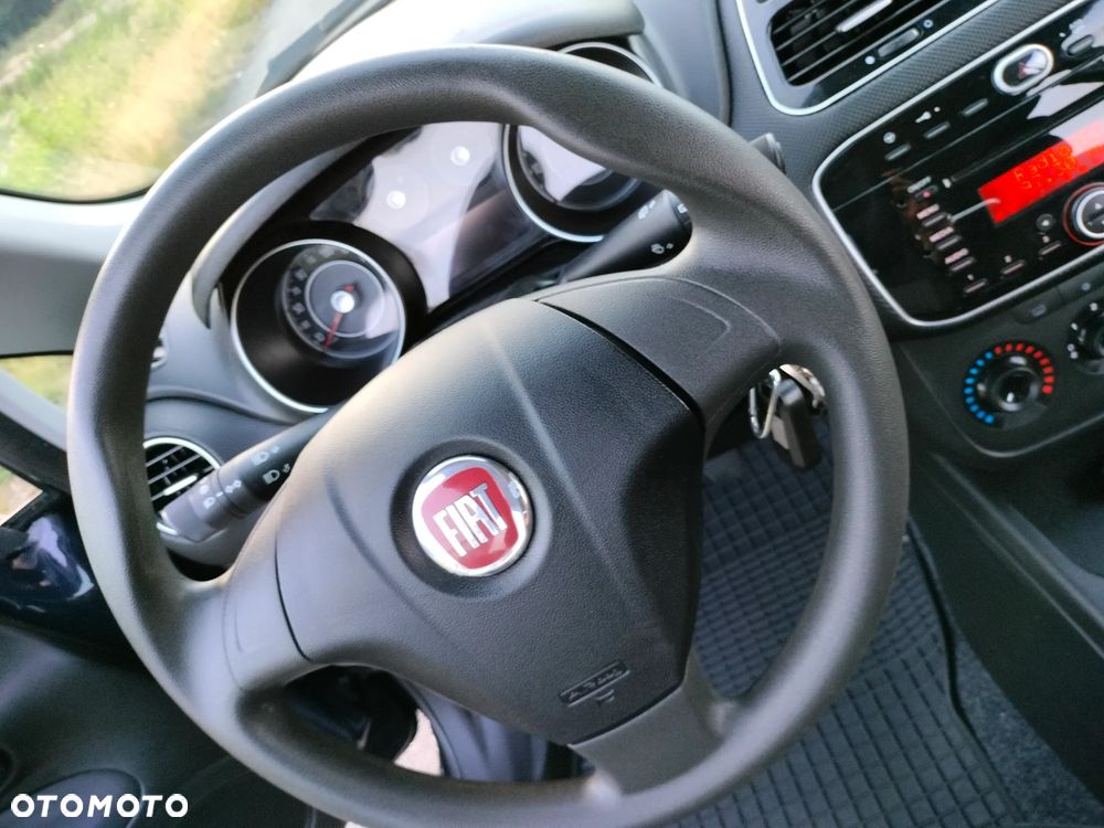 Fiat Punto Evo 1.2 8V Lounge - 23