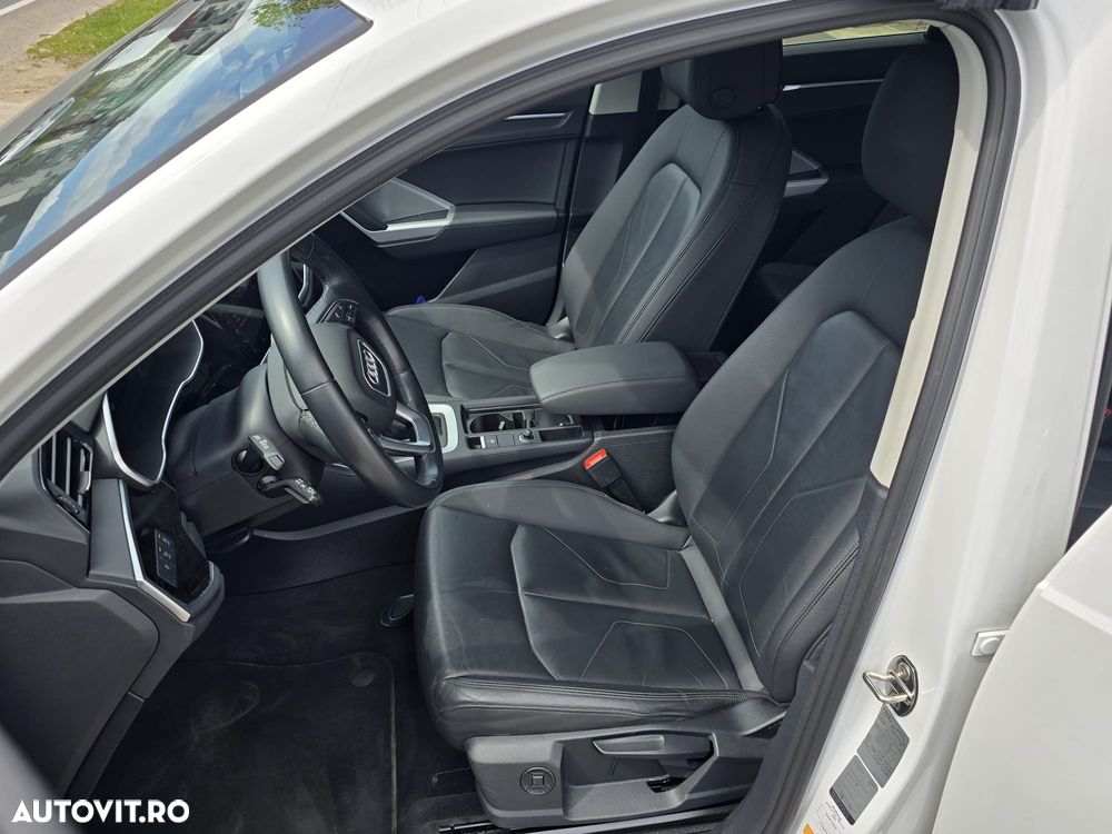 Audi Q3 45 TFSIe S tronic - 5