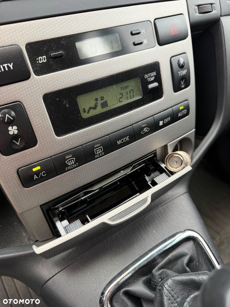 Toyota Corolla Verso 1.6 - 23