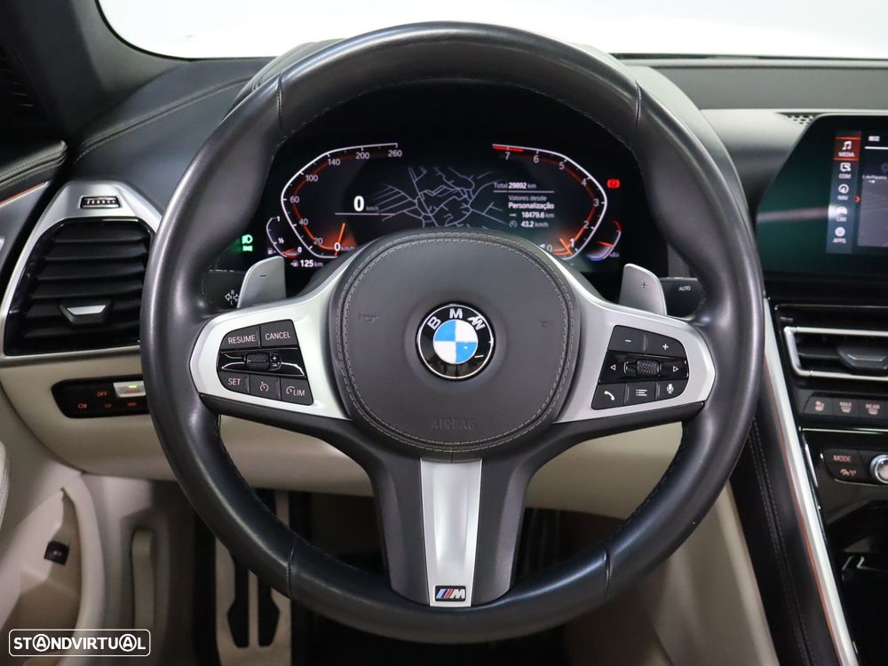 BMW 840 i Pack M - 17