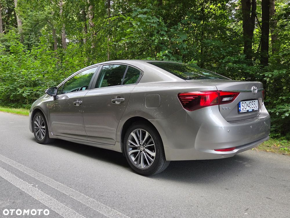 Toyota Avensis 2.0 D-4D Active Business - 4