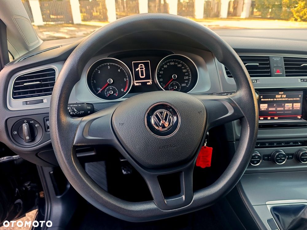 Volkswagen Golf 1.6 TDI BlueMotion Technology Comfortline - 34
