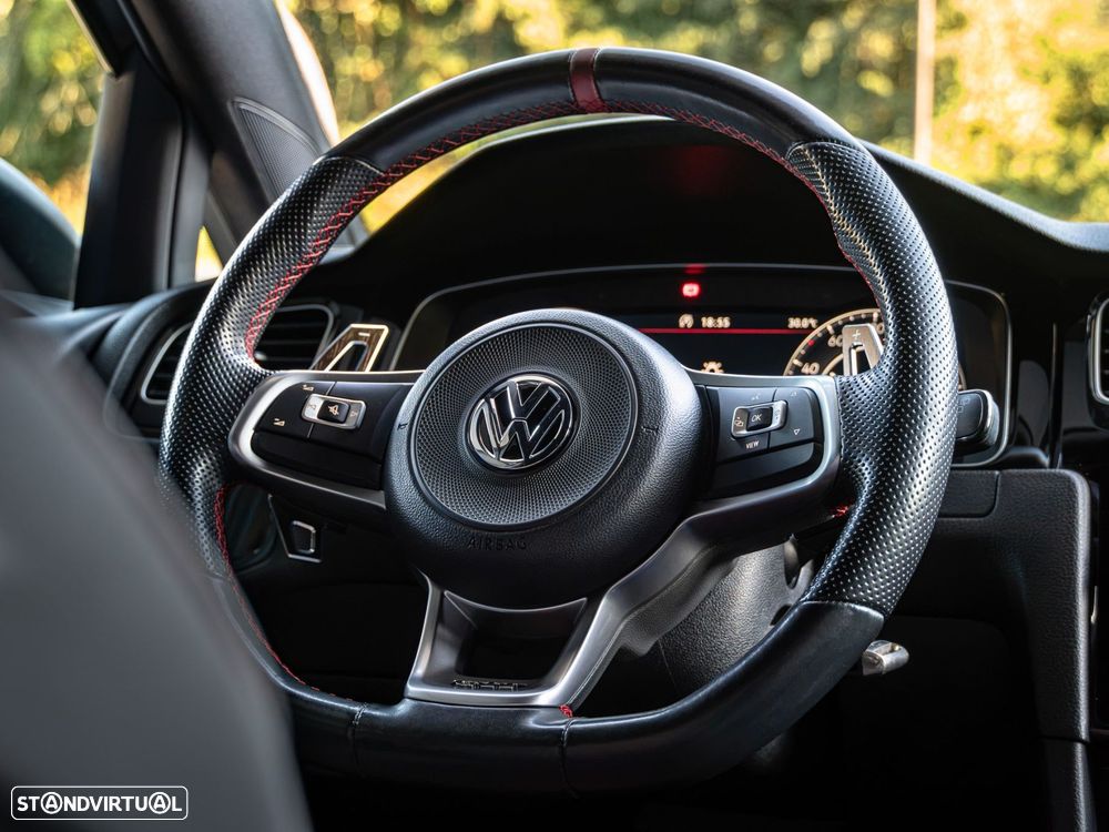 VW Golf - 15