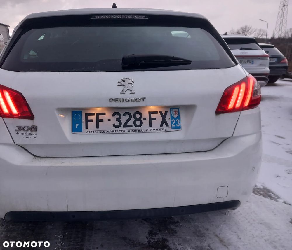 Peugeot 308 1.2 PureTech Allure S&S EAT6 - 6