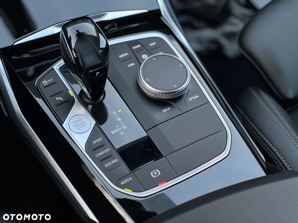 BMW Seria 3 320d Sport Line Shadow sport - 23