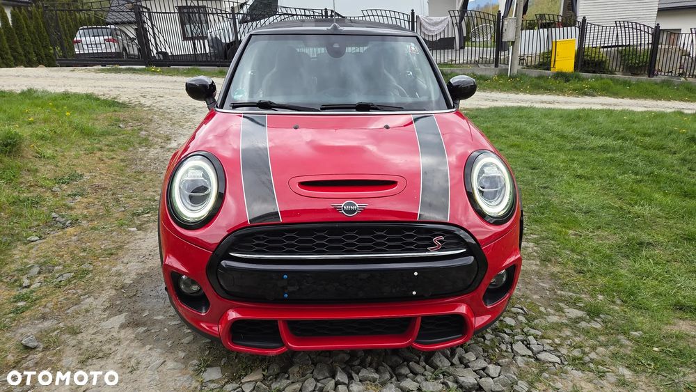 MINI Cooper S Sidewalk Trim - 12