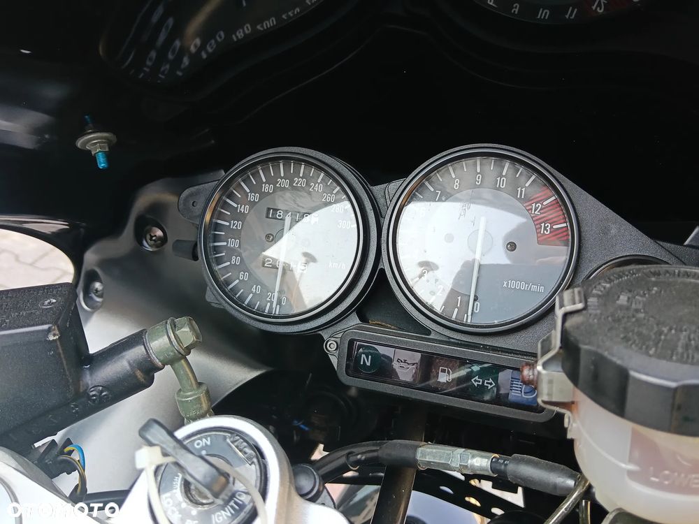 Yamaha Thunderace - 13