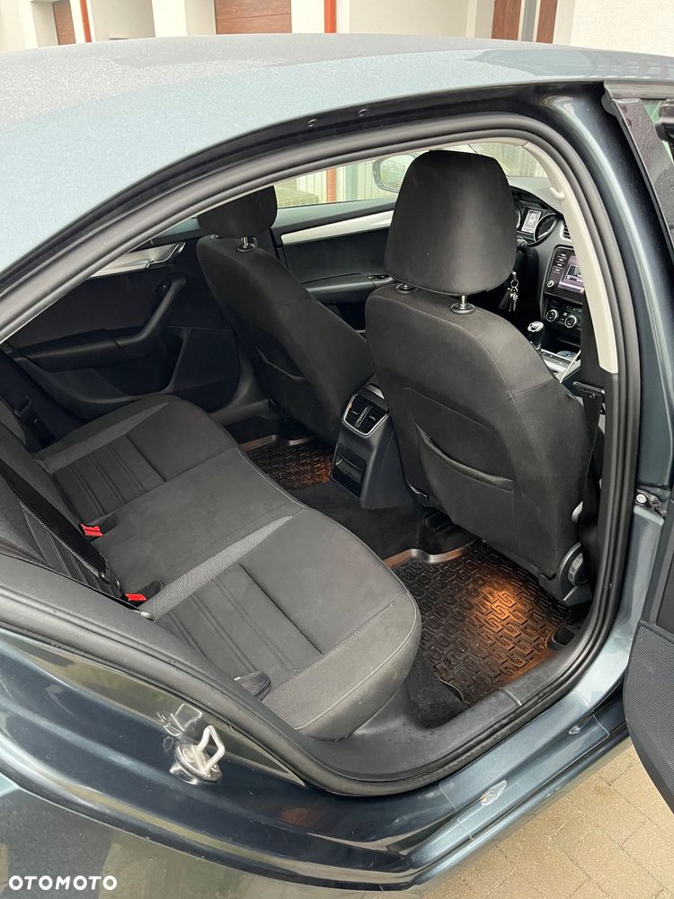Skoda Octavia 1.5 TSI ACT Ambition - 6