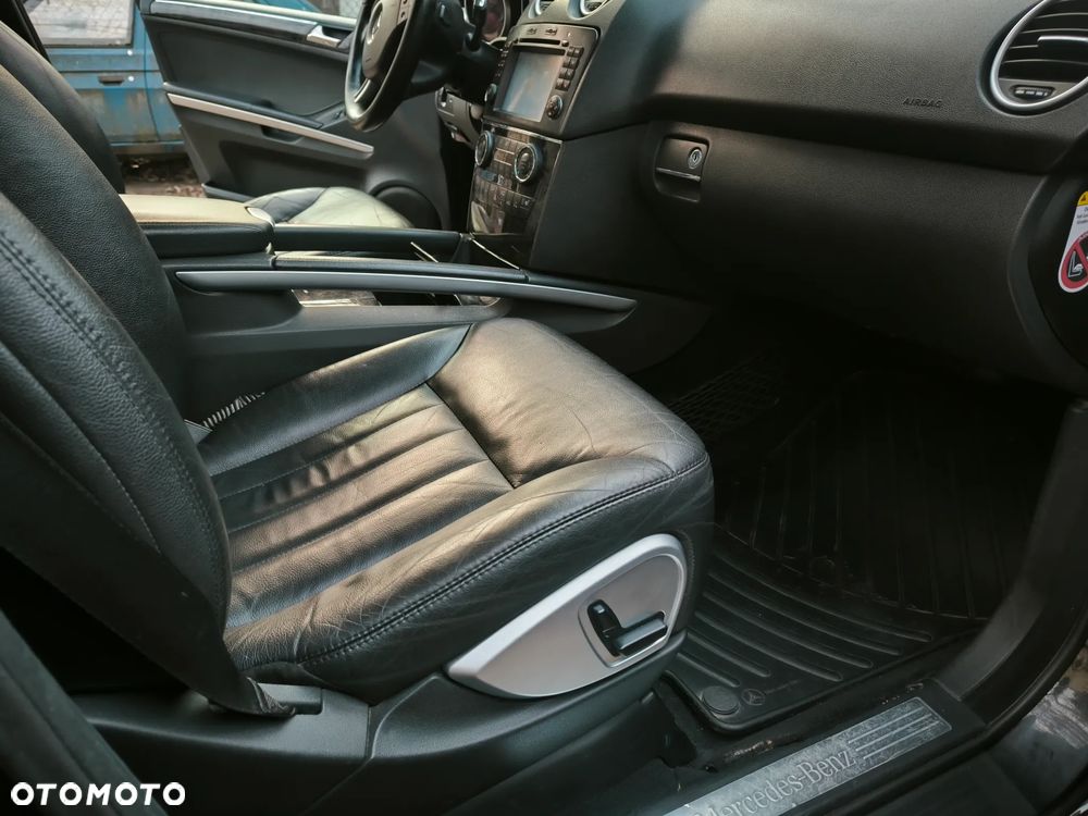 Mercedes-Benz ML - 30