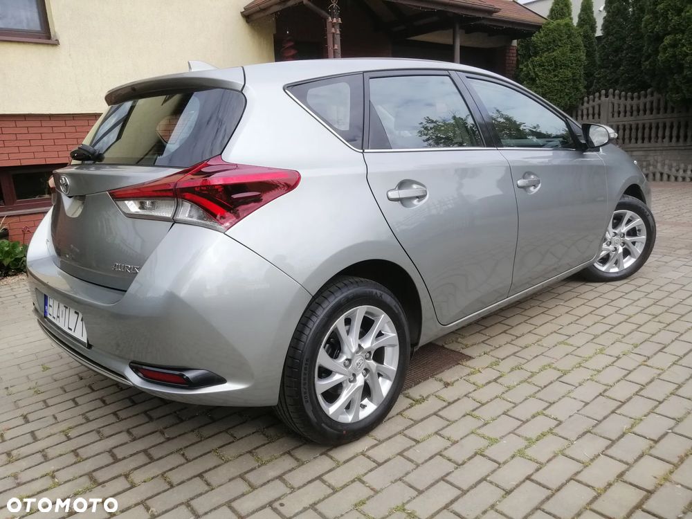 Toyota Auris 1.33 Dual-VVT-i Edition - 11