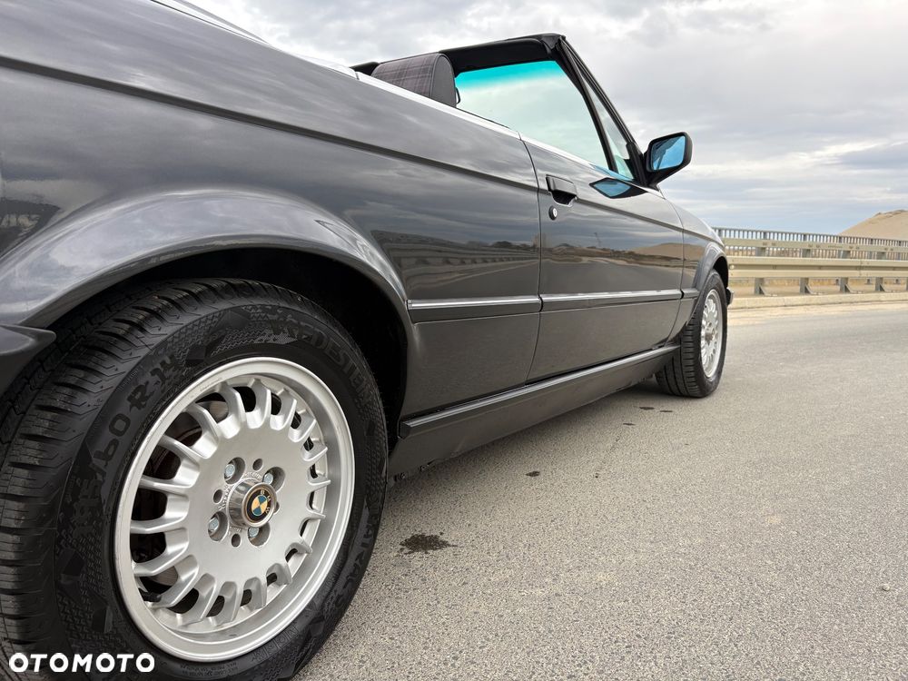 BMW Seria 3 320i - 8