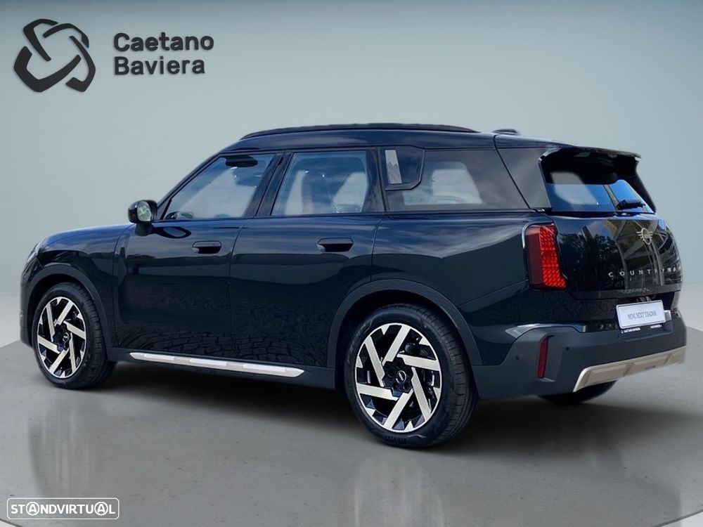MINI Countryman E Favoured M - 28