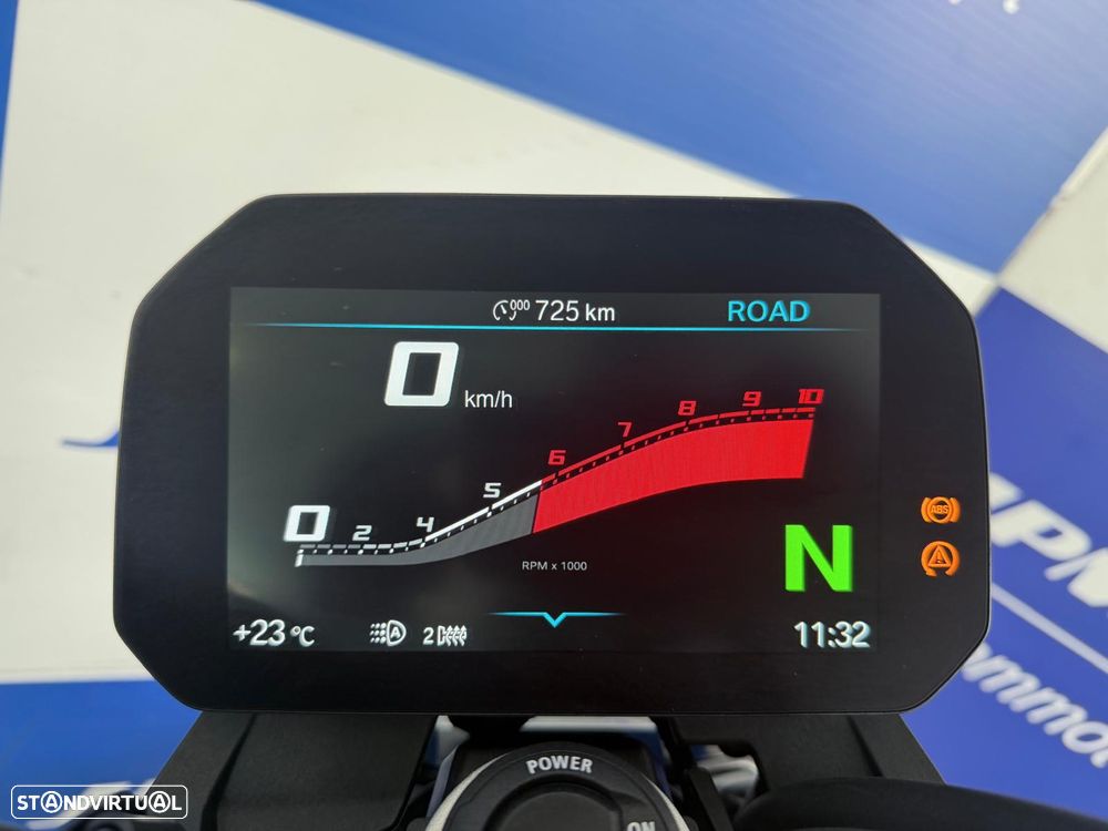 BMW F 900 R - 11