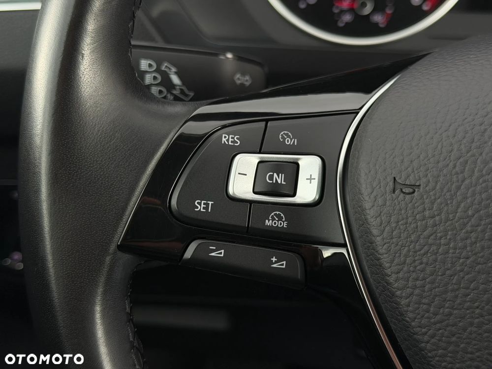 Volkswagen Tiguan 2.0 TDI BMT SCR Comfortline - 24