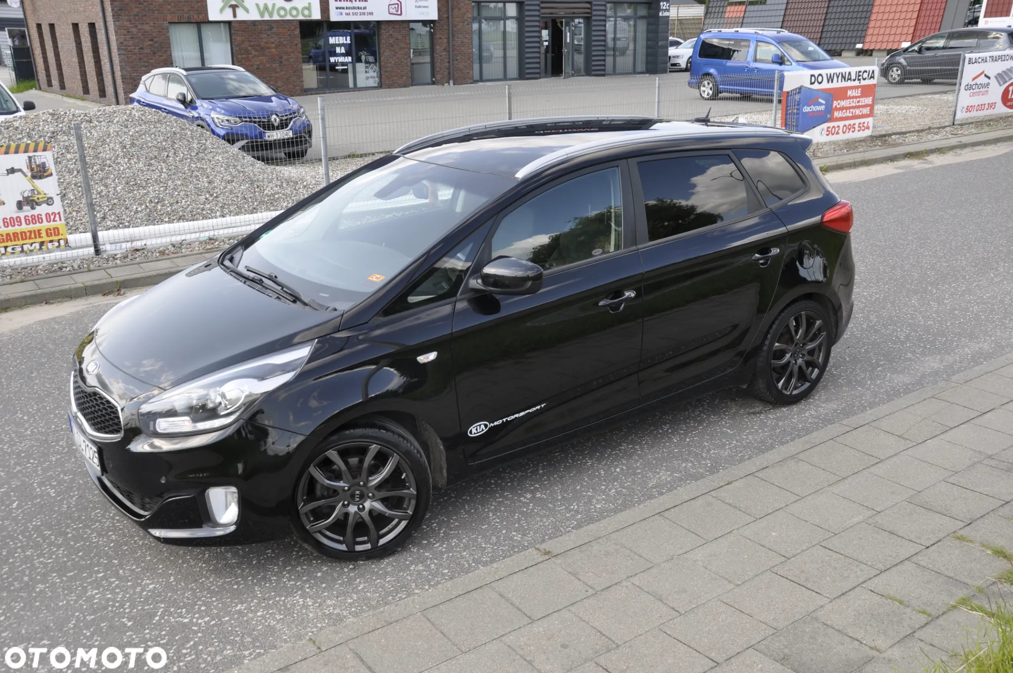 Kia Carens 1.7 CRDi 136 Dream Team Edition - 4
