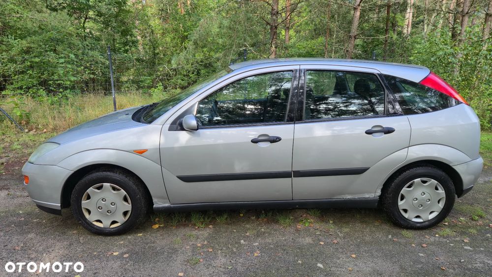 Ford Focus - 8