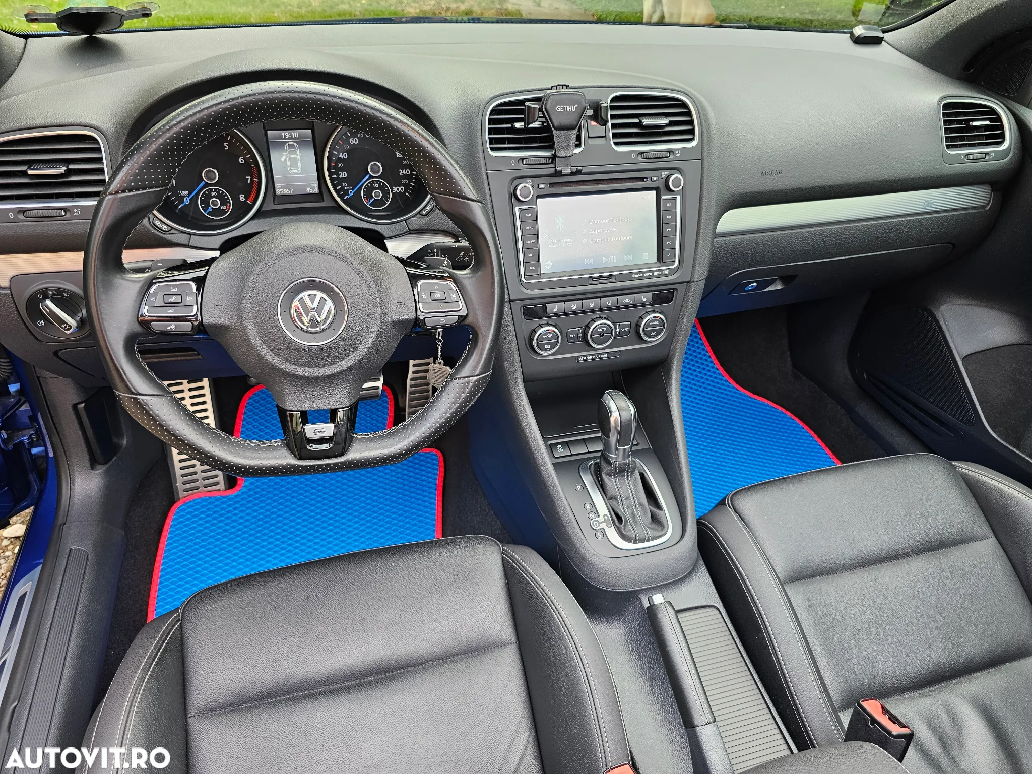 Volkswagen Golf - 8