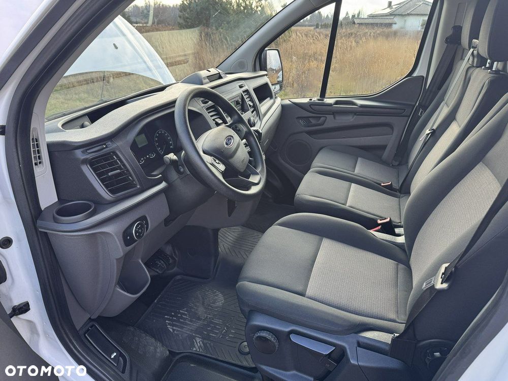 Ford Transit Custom - 11