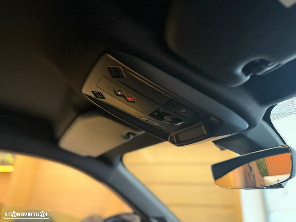 DS DS3 E-TENSE PERFORMANCE LINE - 29