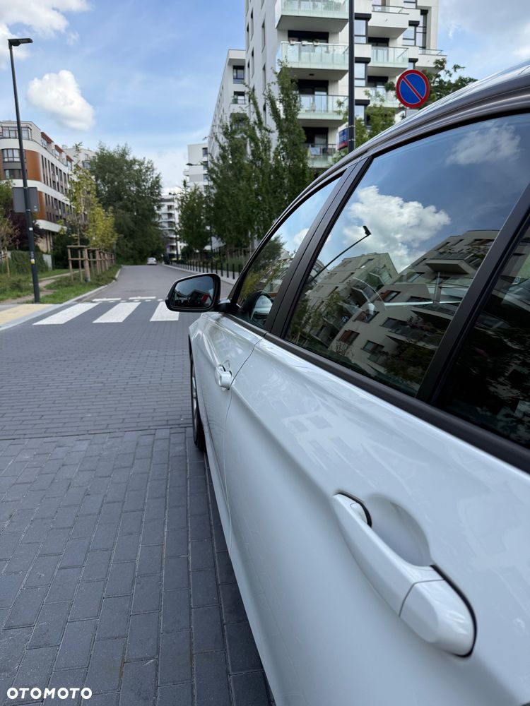 BMW Seria 3 318i - 20