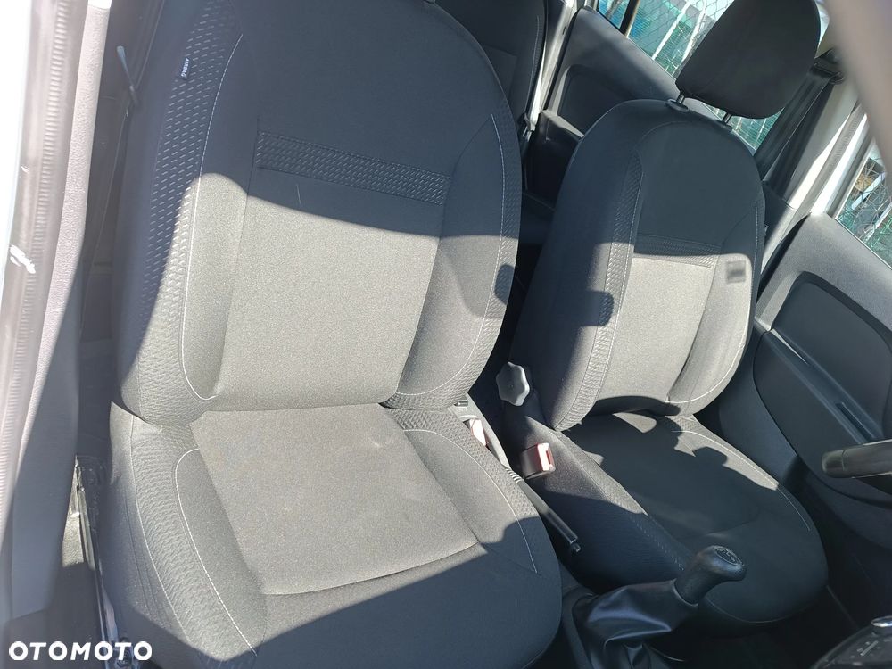 Dacia Logan - 11