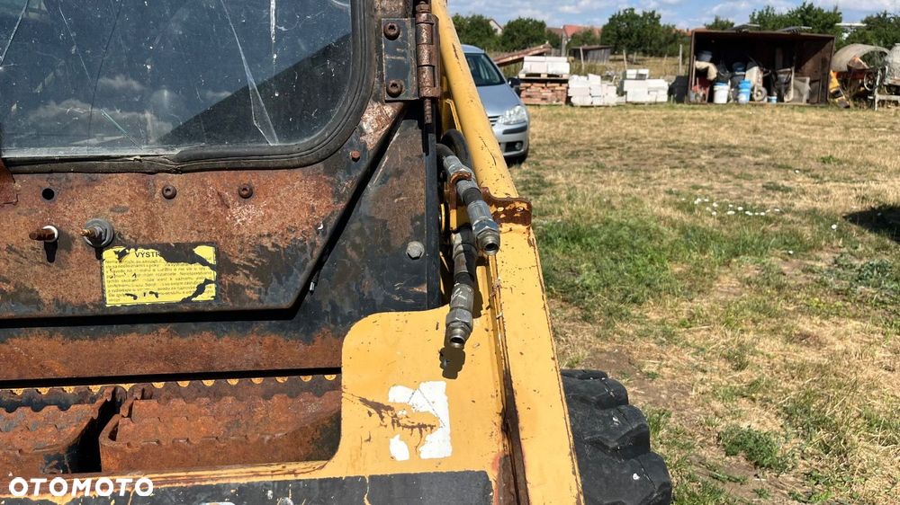 Caterpillar 226 4X4 - 21